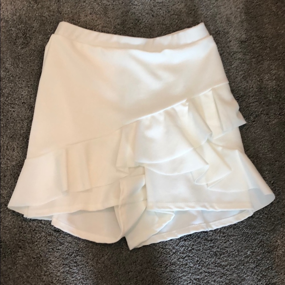 white skort